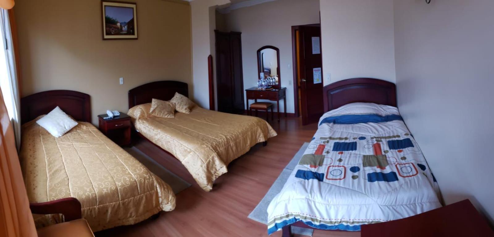Lloresa Cuenca Bagian luar foto